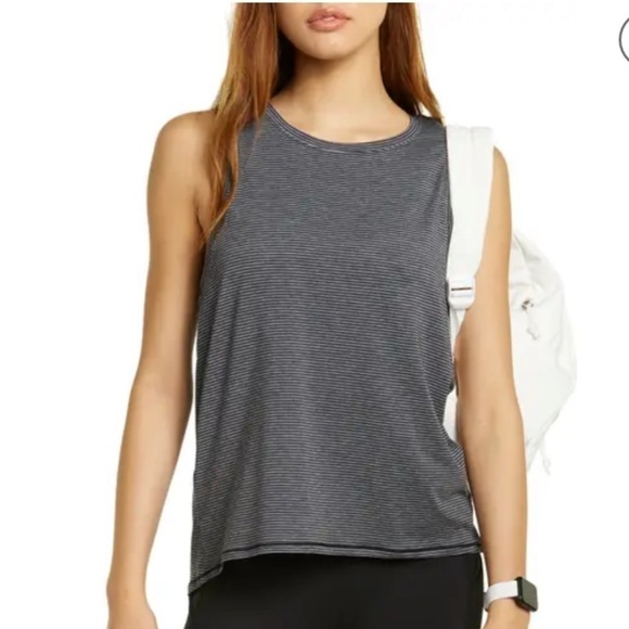 Zella  Athletic Top,Athleisure, Medium Charcoal/Black Workout, Gym, NWT - Picture 2 of 5